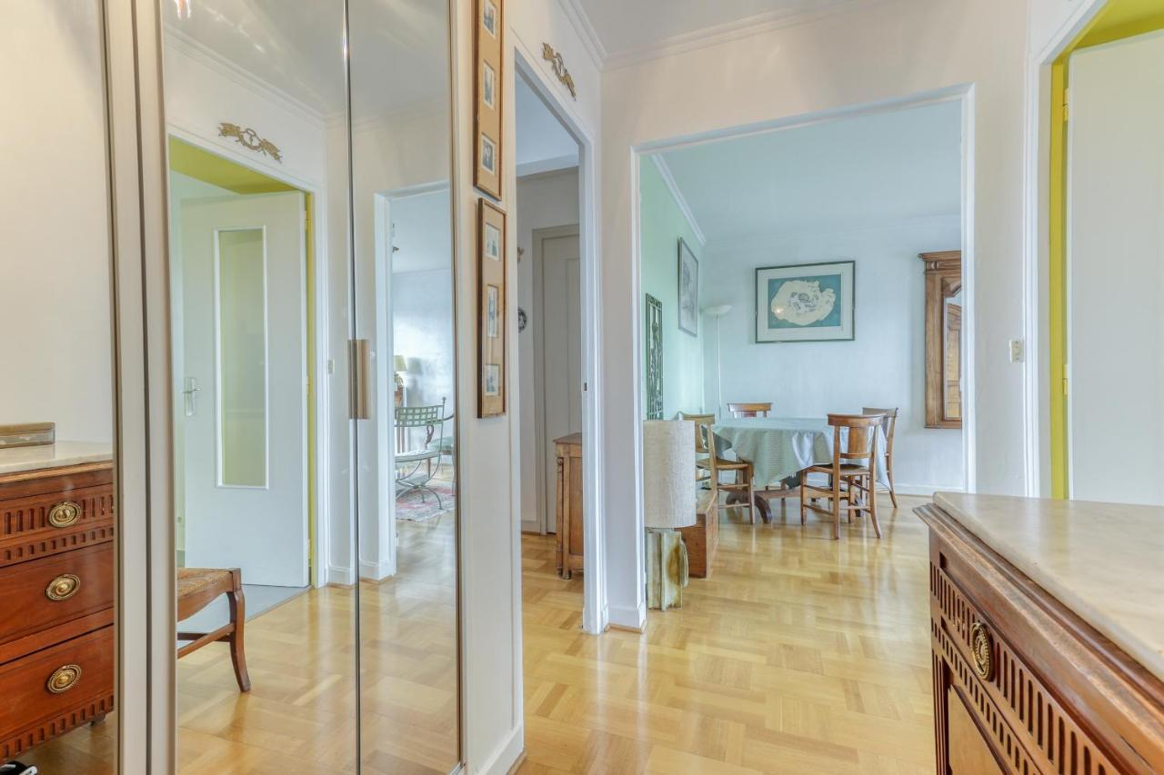 Апартаменти Large And Bright 2 Bdrs Flat With View - Paris 20 Екстер'єр фото